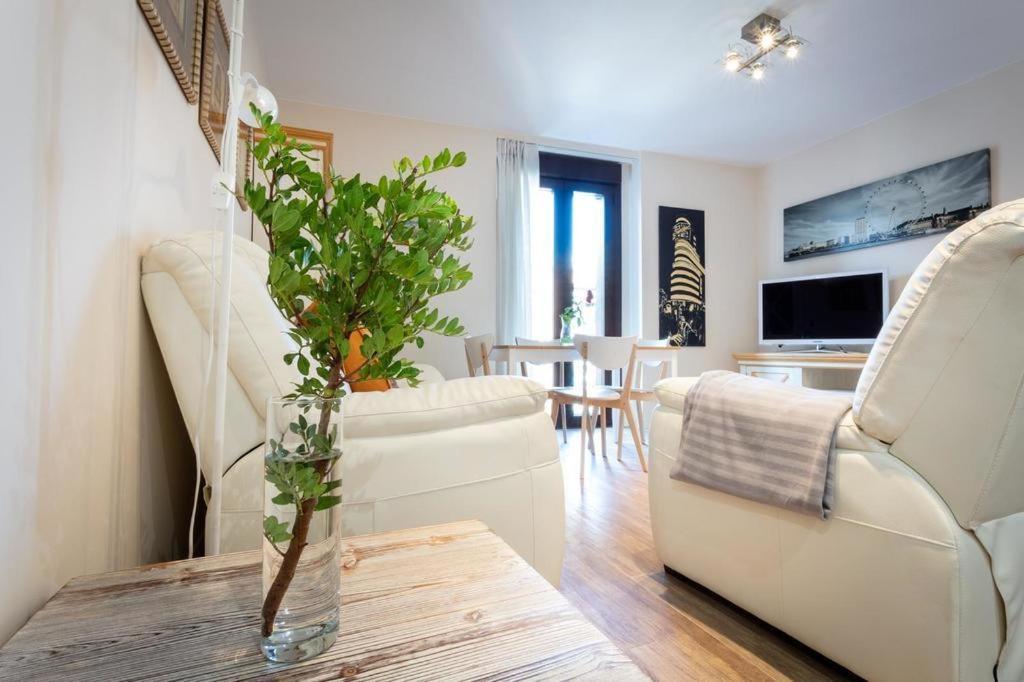 El Balcon Del Cesar Apartment ซาราโกซา ภายนอก รูปภาพ